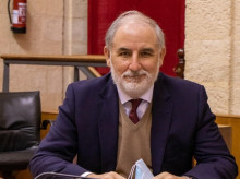 El presidente del Grupo Vox en el Parlamento, Macario Valpuesta