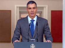 Pedro Sánchez durante la declaración institucional