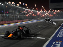 Max Verstappen celebra su victoria en el Gran Premio de Singapur