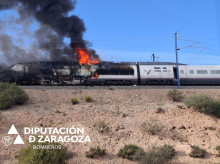 La cabeza tractora del AVE, en llamas.