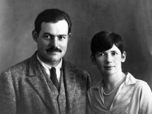 Ernest Hemingway y su segunda esposa, Pauline Pfeiffer, en 1927, un año después de la publicación de Fiesta