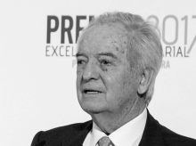 Agustín de Grandes Pascual
