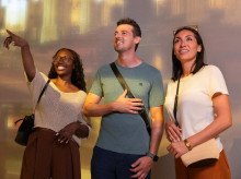 Imagen de la experiencia audiovisual en el cubo inmersivo del Santo Cáliz en Valencia.