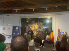 Presentación de la exposición en la Real Fábrica de Tapices