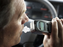 El alcoholímetro pasará a formar parte del equipamiento de serie próximamente