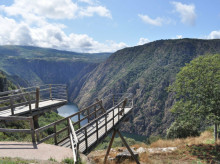 Imagen del mirador de Castro, una de las postales típicas de la Ribeira Sacra