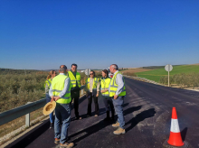 La Junta invierte 270.000 euros en el refuerzo del firme de la carretera A-386 en Montalbán y Santaella
