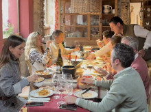 María Pombo, con su familia celebrando la Navidad