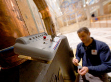 El sistema electrónico de la chimenea ya está instalado en la Capilla Sixtina_más luz