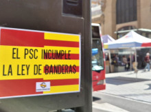 Una de las pegatinas enganchadas en Tarragona