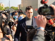 David Sánchez, hermano de Pedro Sánchez, saliendo de los Juzgados de Badajoz