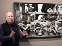 Sebastiao Salgado, en una exposición en Madrid a finales de 2019