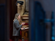 La consellera de Derechos Sociales, Mónica Martínez Bravo, en el Parlament