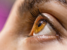 Ojos de color avellana