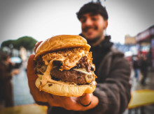 Champions Burger
