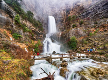 Reventón en el nacimiento del río Mundo