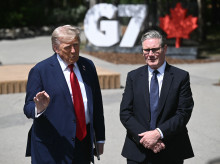 El presidente de EE.UU., Donald Trump, junto al primer ministro británico, Keir Starmer