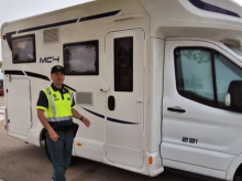 La Guardia Civil y la Policía Municipal controla a las autocaravanas