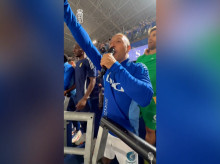 Santi Cazorla celebrando el ascenso del Real Oviedo
