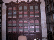 Armario con las carpetas del 'Corpus' cuando estaban en el Archivo de la Catedral de Córdoba