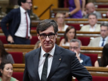 El presidente de la Generalitat, Salvador Illa, en el Parlament de Cataluña