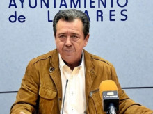 Fernández, que fue alcalde entre 1999 y 2018 y portavoz del Grupo Municipal Socialista entre 2011 y 2017, se asignó a sí mismo un sobresueldo mensual de 1.700 euros mediante la emisión de cheques al portador