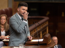 Rufián acusa a Abascal de esconderse de ETA