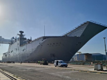 El LHD Juan Carlos I ya se encuentra en el Astillero de Navantia en Puerto Real