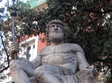 La fuente de Neptuno, en la plaza de la Merced de Barcelona