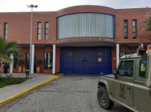 (Foto de ARCHIVO) Un preso de la cárcel de Sevilla II, en Morón de la Frontera (Sevilla), ha agredido e intentado estrangular a un funcionario, que ha sufrido lesiones en la zona cervical, dorsal y lumbar