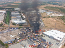 Estabilizado un incendio de industria en Lérida