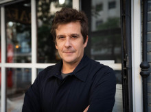 El escritor Alfonso J. Ussía ganó el VI Premio de No Ficción Libros del Asteroide 

REMITIDA / HANDOUT por ALFONSO J.USSÍA/LIBROS DEL ASTEROIDE
Fotografía remitida a medios de comunicación exclusivamente para ilustrar la noticia a la que hace referencia la imagen, y citando la procedencia de la imagen en la firma
10/2/2026