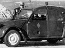 Imagen de uno de los Dos Caballos de la Guardia Civil