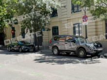 Los coches de José Luis Rodríguez Zapatero esperando a que acabara el encuentro