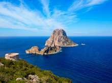 Ibiza Es Vedra vista desde la Torre des Savinar
