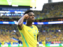 Vinicius Jr. celebra uno de sus goles ante Escocia