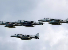 Aviones de combate AV-8B Harrier II españoles en un ejercicio de ataque a larga distancia con la OTAN