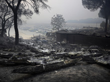 Imágenes de los estragos del fuego a su paso por el Pantano de San Juan