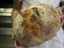 Pan de la Panadería Roiser, elegido entre los tres mejores de España
