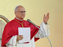 La vigilia se realiza justo después de que el Santo Padre celebrara las vísperas solemnes con la comunidad eclesiástica local en la recién restaurada Catedral de Notre-Dame de París.