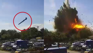 Vídeo de la cámara de seguridad cercana al centro comercial