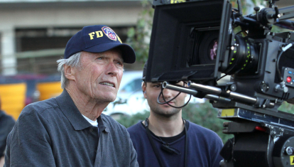 Clint Eastwood, durante el rodaje de su película Sully