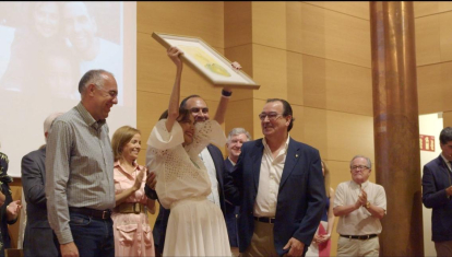 María del Carmen Villarrubia recibe el premio Miguel Berni