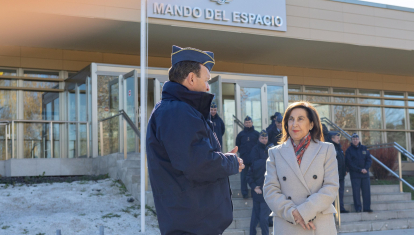 La ministra de Defensa, Margarita Robles, ha visitado el nuevo Mando del Espacio, que se ubica en Torrejón de Ardoz (Madrid)