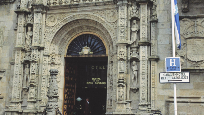Entrada del hospital de los Reyes Católicos, Santiago de Compostela