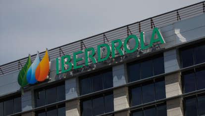 Fachada de la sede de Iberdrola en Madrid (España).