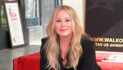 Christina Applegate recibió una estrella en el camino de la fama de Hollywood en 2022