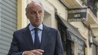El expresidente de la Generalitat Valenciana, Francisco Camps, instantes después de ser absuelto por la Audiencia Nacional