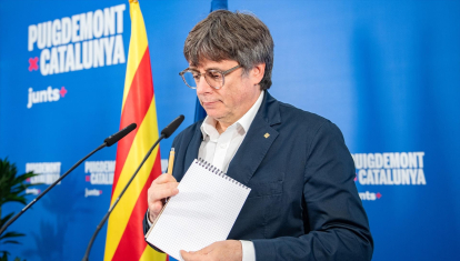 El candidato de Junts a la Generalitat de Catalunya, Carles Puigdemont, durante una rueda de prensa para valorar los resultados de las elecciones catalanas, a 13 de mayo de 2024, en Argelès (Francia). Durante la comparecencia, Puigdemont ha anunciado que ya ha abierto los primeros contactos con ERC y ha anunciado su intención de presentar su candidatura a la presidencia de la Generalitat en el debate de investidura. Junts obtuvo ayer, 12 de mayo, en las elecciones a la Generalitat de Catalunya, 35 escaños, tres más que en las pasadas elecciones autonómicas de 2021.
13 MAYO 2024;JUNTS;PUIGDEMONT;ARGELES;FRANCIA
Glòria Sánchez / Europa Press
13/5/2024