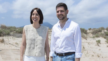 Diana Morant y el alcalde de Gandía, José Manuel Prieto, en la localidad valenciana